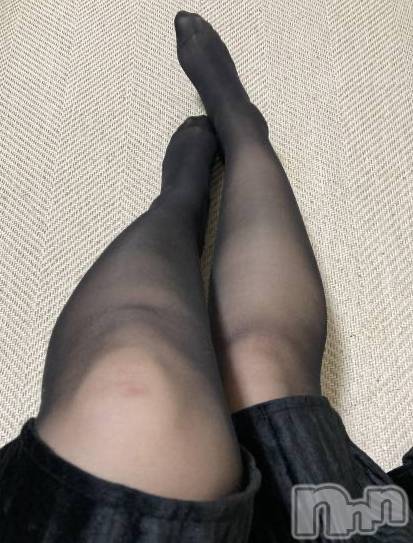 新潟人妻デリヘル人妻不倫処　桃屋　新潟店(ヒトヅマフリンドコロモモヤ) こころ・新人奥様(37)の2月1日写メブログ「11時～出勤します❣️」