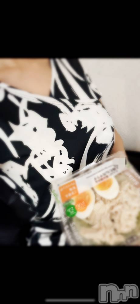 新潟メンズエステ花＊花(ハナハナ) あん(21)の11月5日写メブログ「成長期です🤍」