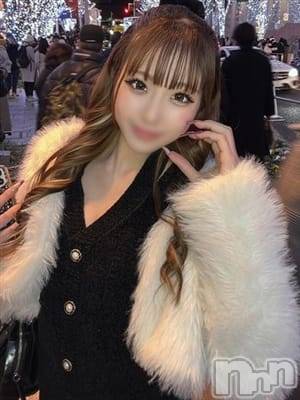 夢川えみる