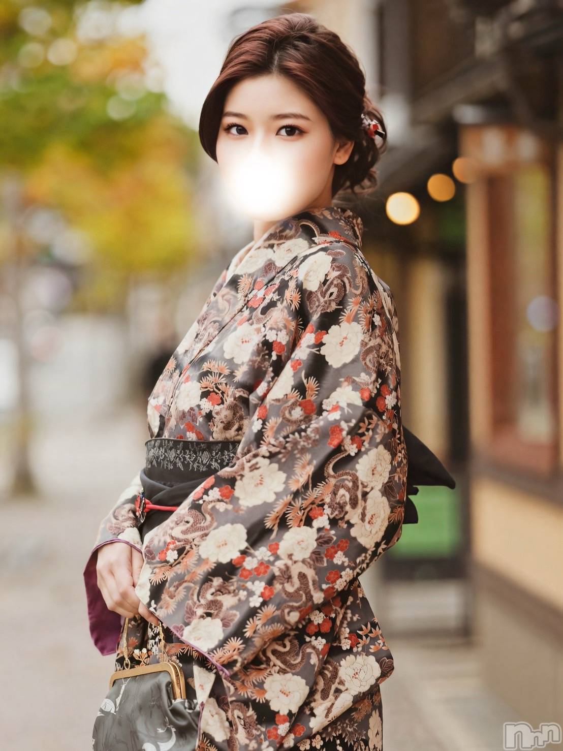 あきな