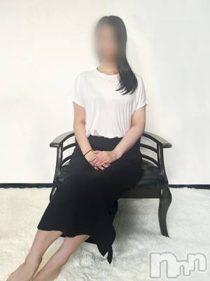 こはく(30) 身長166cm、スリーサイズB86(C).W57.H88。長岡人妻デリヘル 人妻楼　長岡店(ヒトヅマロウ　ナガオカテン)在籍。