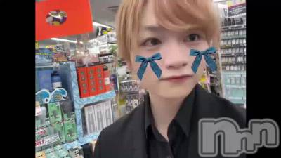 䤢