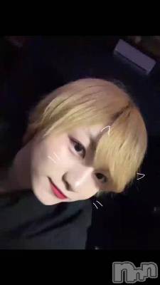 뤾