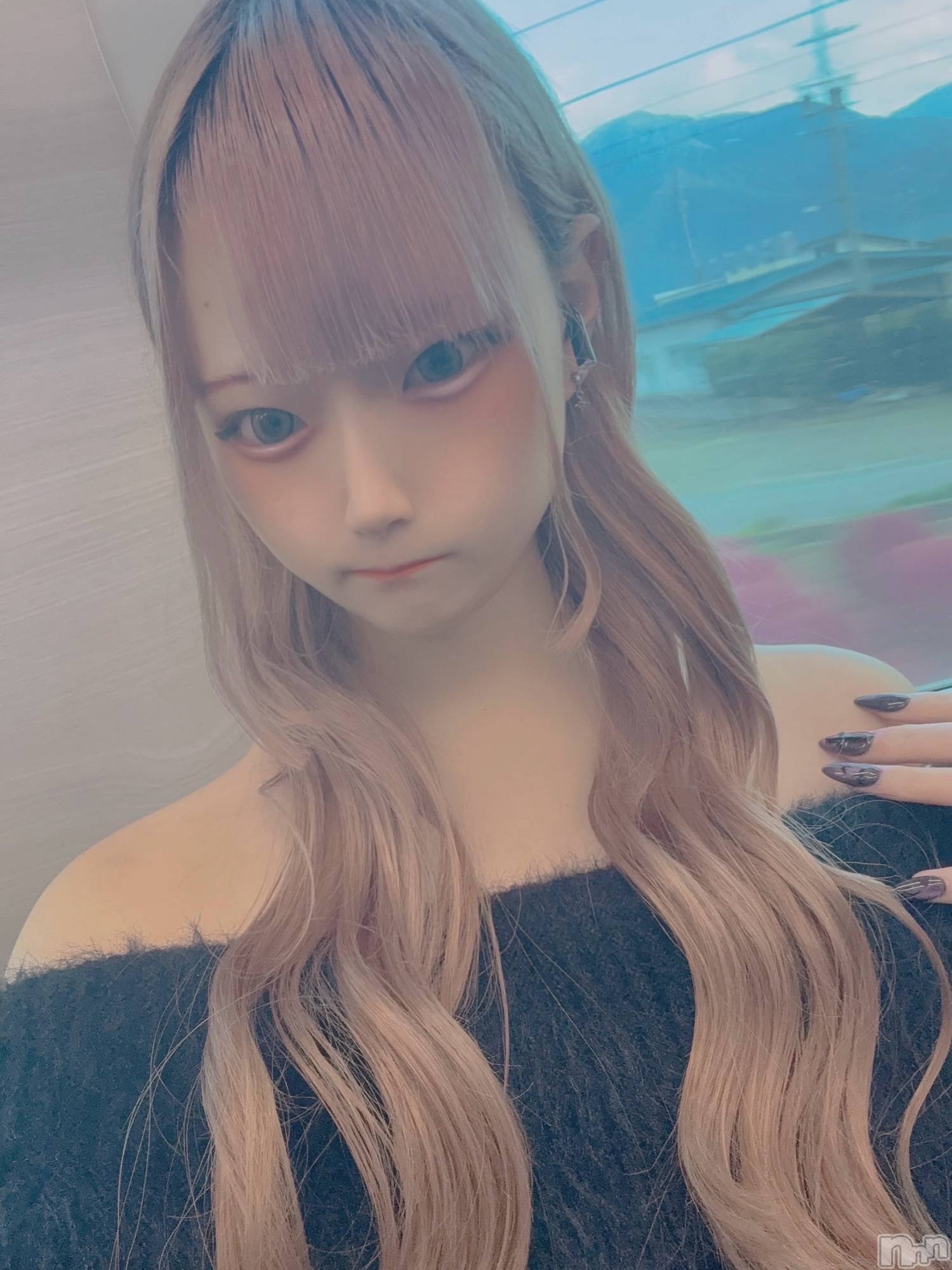 長野キャバクラ・クラブCLUB FELIX(クラブ フェリクス) の2025年10月29日写メブログ「電車の中で📸」