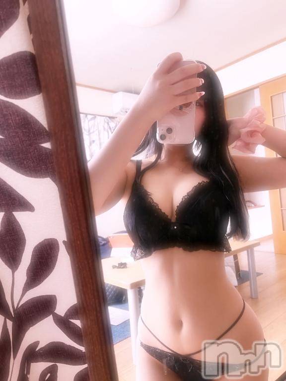 長岡デリヘルROOKIE(ルーキー) すず☆プラチナ(19)の8月11日写メブログ「残り3日🍒」