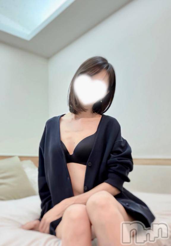 新潟人妻デリヘル新潟人妻　2nd Wife(セカンドワイフ) 体験。えみ奥様(45)の1月22日写メブログ「おはようございます😊」