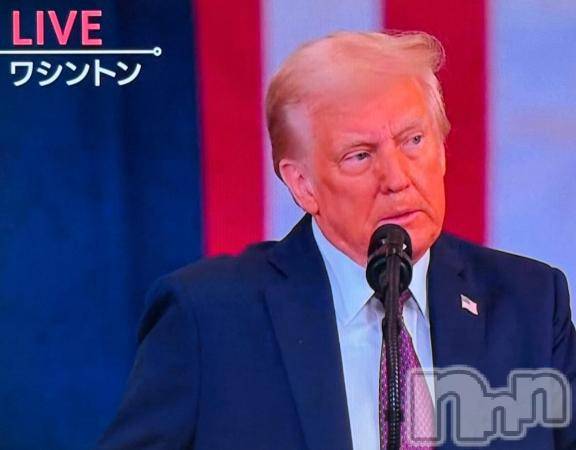 新潟人妻デリヘル新潟人妻　2nd Wife(セカンドワイフ)体験。えみ奥様(45)の2025年1月21日写メブログ「そろそろ寝よ🥱」