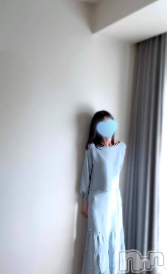 新潟人妻デリヘル新潟人妻　2nd Wife(セカンドワイフ)体験。えみ奥様(45)の2025年2月27日写メブログ「すぐ したい？？」