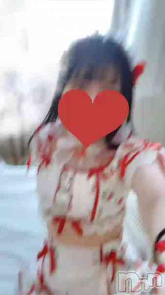 スミレの動画 今日の衣装はこれ～🍒