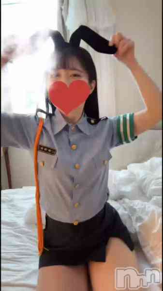 スミレの動画 今日の衣装はこれ～