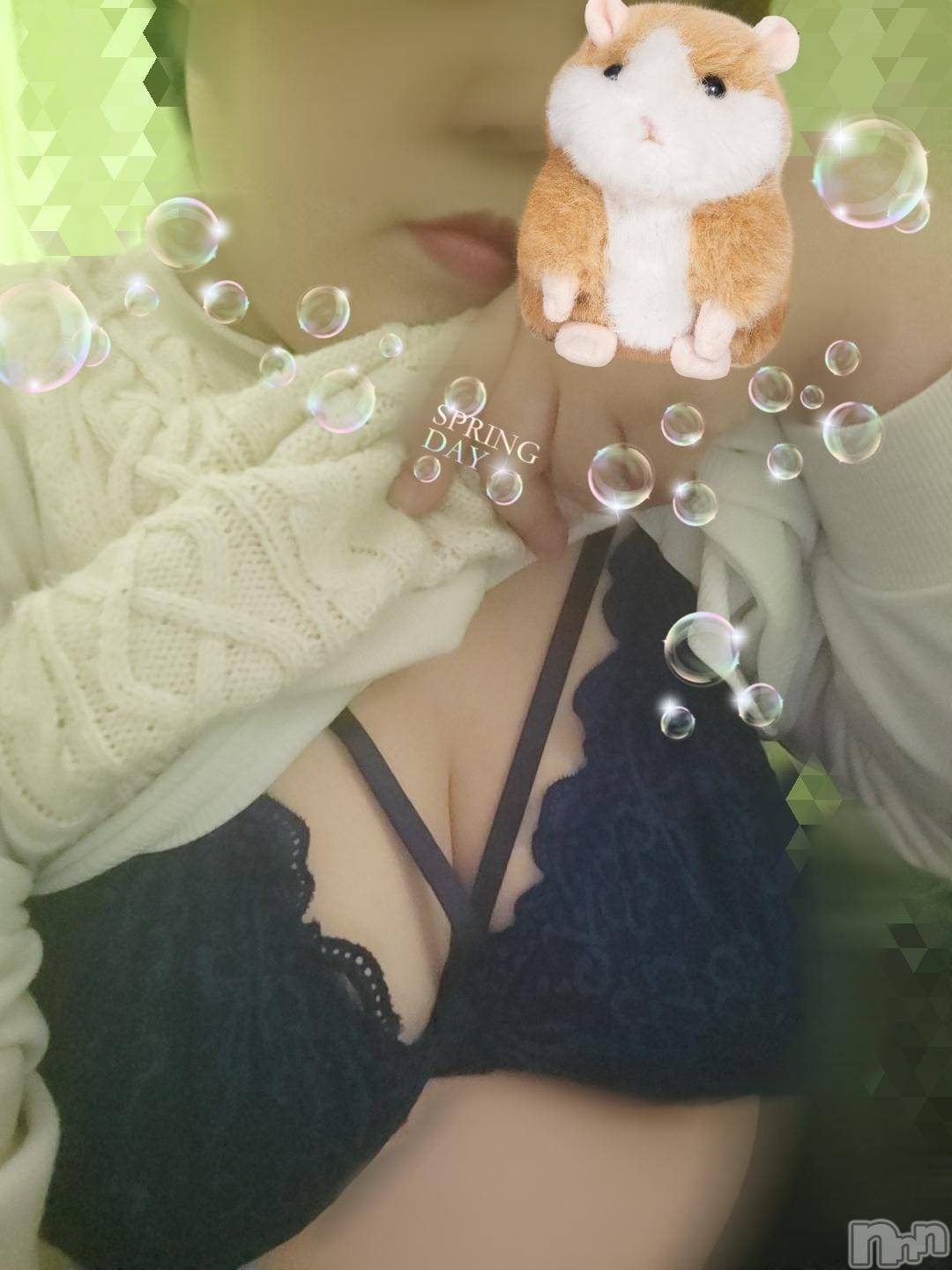 三条デリヘル新潟三条燕ちゃんこ(ニイガタサンジョウツバメチャンコ)このみ(45)の2025年12月8日写メブログ「本日は10:30～15:00までの出勤です？」