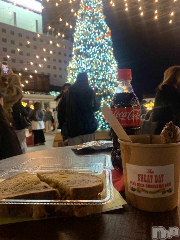 �����������Х��顦����ֽϽ�����Х��� Lips(���奯���祭��Х����åץ�) ���ߤ�12��25���̥�֥����֤��ߤǤ�🎄��