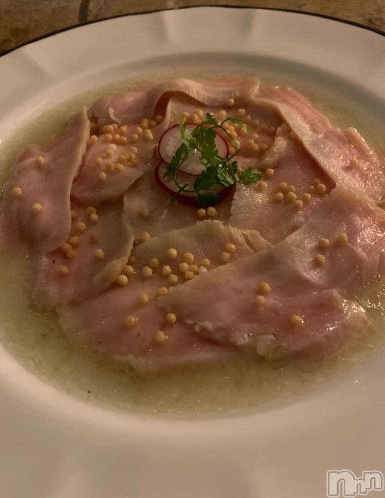 �����������Х��顦����ֽϽ�����Х��� Lips(���奯���祭��Х����åץ�) ���ߤ�1��3���̥�֥����֤��ߤǤ�💛��