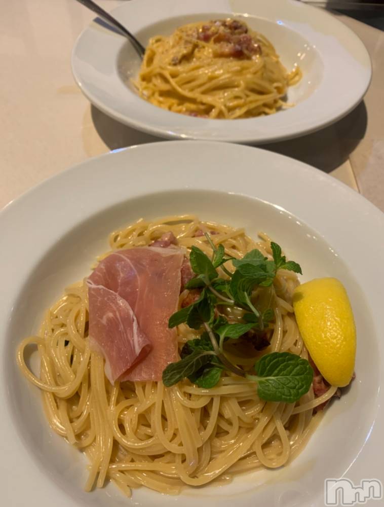 �����������Х��顦����ֽϽ�����Х��� Lips(���奯���祭��Х����åץ�) ���ߤ�1��20���̥�֥����֤��ߤǤ�💛��