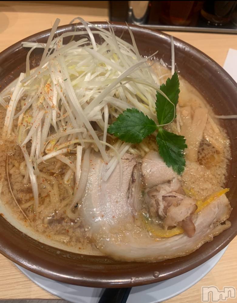 �����������Х��顦����ֽϽ�����Х��� Lips(���奯���祭��Х����åץ�) ���ߤ�2��10���̥�֥����֤��ߤǤ�💛��