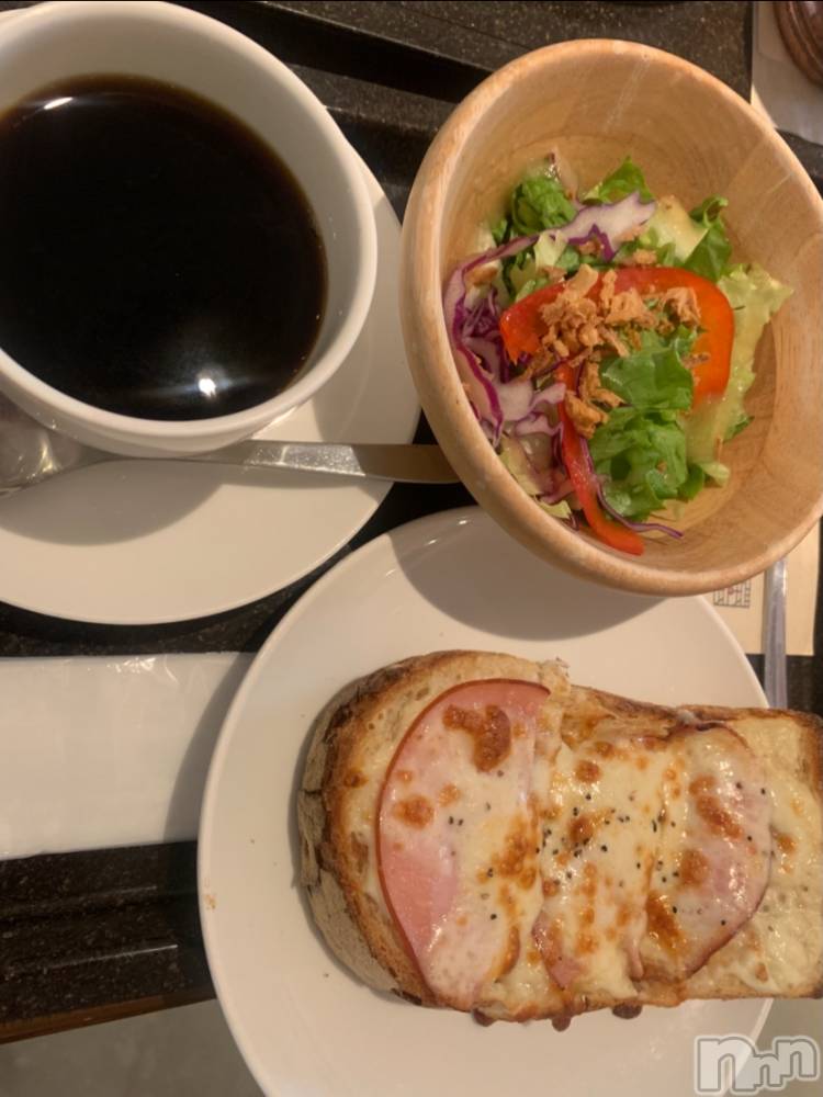 �����������Х��顦����ֽϽ�����Х��� Lips(���奯���祭��Х����åץ�) ���ߤ�4��21���̥�֥����֤��ߤǤ�🧡��