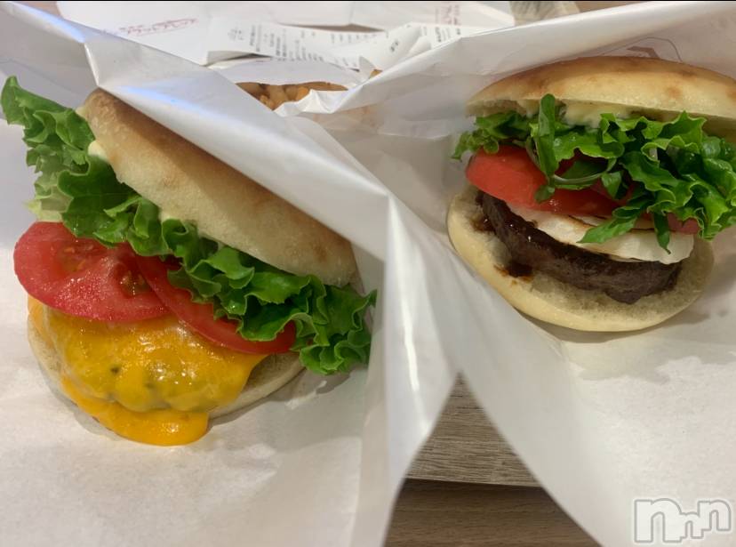 �����������Х��顦����ֽϽ�����Х��� Lips(���奯���祭��Х����åץ�) ���ߤ�5��29���̥�֥����֤��ߤǤ�💛��