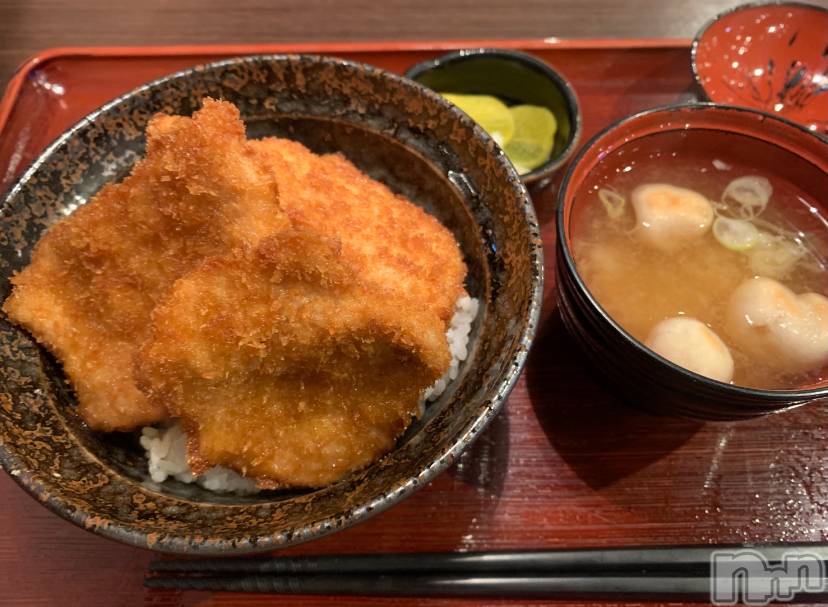 �����������Х��顦����ֽϽ�����Х��� Lips(���奯���祭��Х����åץ�) ��2026ǯ3��16���̥�֥����֤��ߤǤ�🧡��