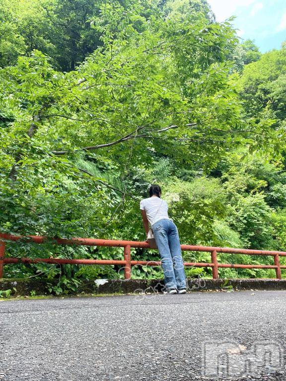 新潟デリヘルSOARIS-ソアリス-(ソアリス) さつき(34)の7月10日写メブログ「🍓人間界ちっちゃいなぁ🍓」