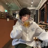 졼