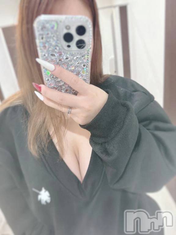 新潟デリヘル新潟市鳥屋野潟ちゃんこ(ニイガタシトヤノガタチャンコ) ここ(21)の11月3日写メブログ「昨日の分まで……」