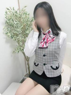新人みらん/ヘルス課(18) 身長155cm、スリーサイズB83(C).W56.H84。新潟デリヘル Office Amour(オフィスアムール)在籍。
