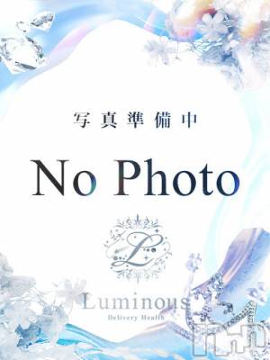 あみか(20) 身長158cm、スリーサイズB89(F).W56.H86。新潟デリヘル Luminous新潟駅前(ルミナスニイガタエキマエ)在籍。