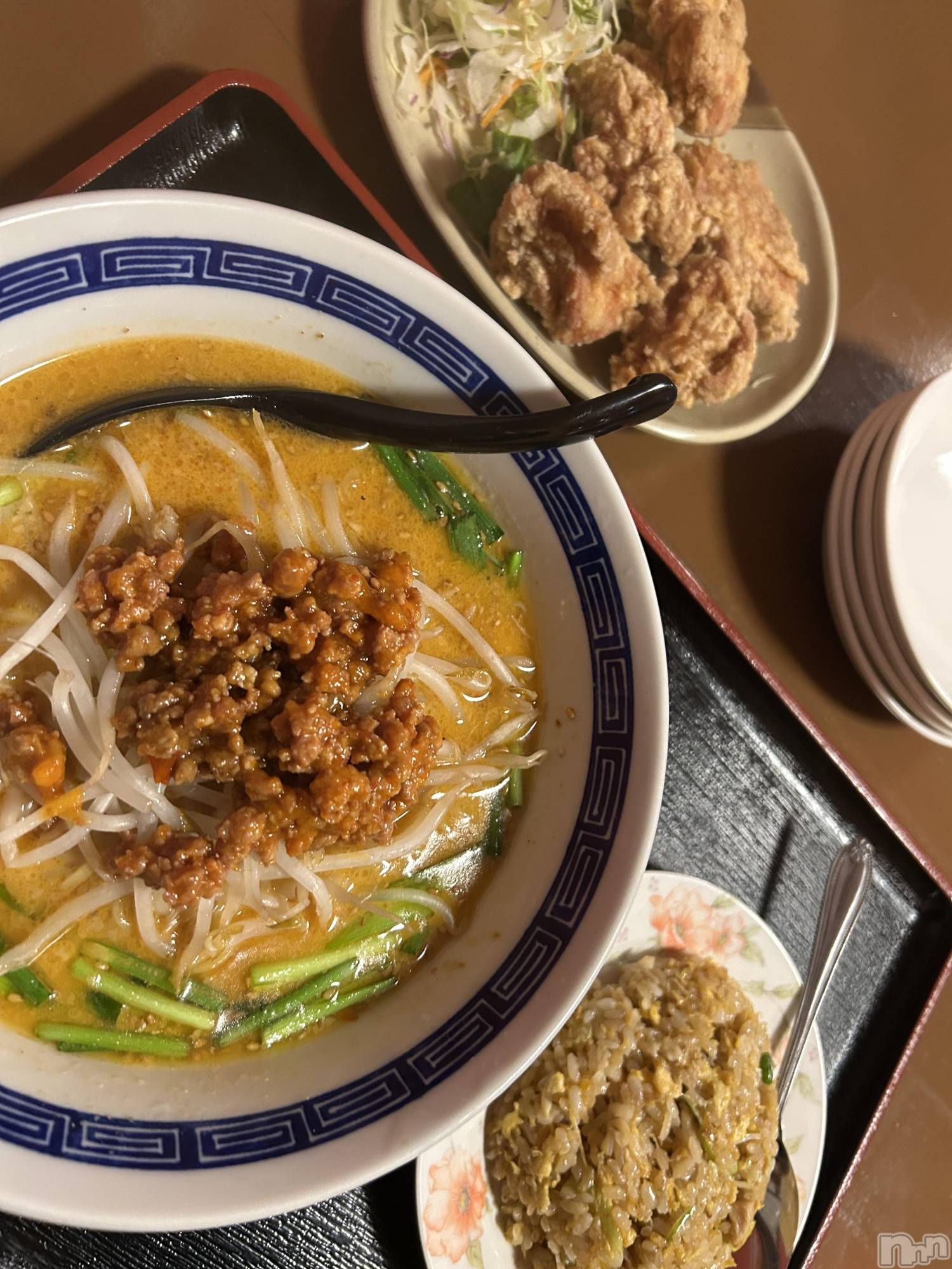 ƲХ顦Lounge Veranda(饦󥸥٥) 2025ǯ1112ֽ̥֥жС