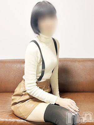 かすみ(40) 身長168cm、スリーサイズB84(C).W57.H84。新潟デリヘル 熟女の風俗 最終章在籍。