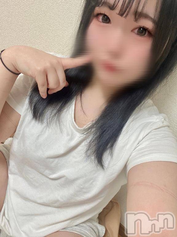 新潟デリヘル奥様特急 新潟店(オクサマトッキュウニイガタテン) るるか(20)の4月4日写メブログ「今からライブ配信します📸」