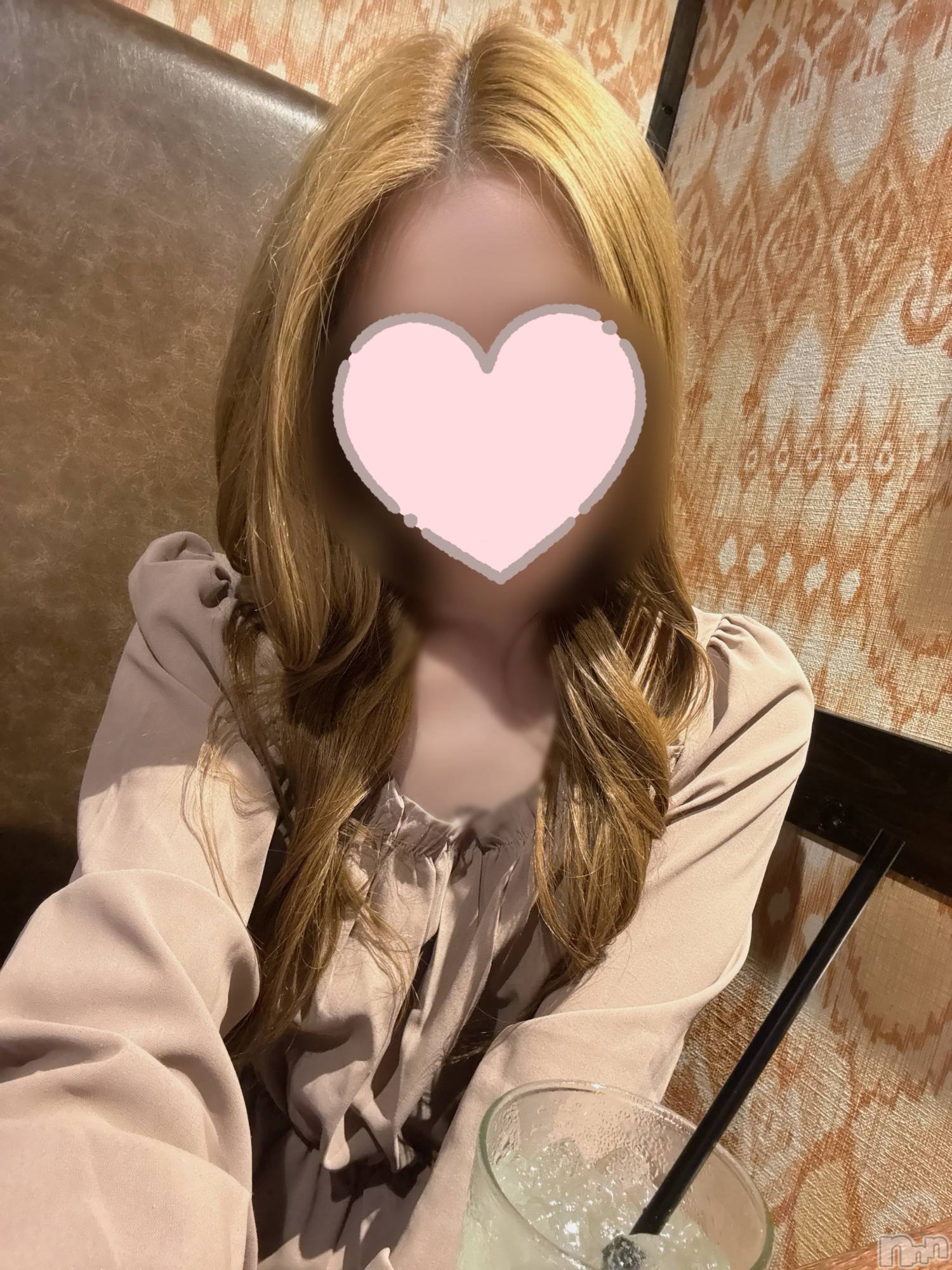 新潟デリヘルCrest(クレスト)かなえ(29)の2025年12月22日写メブログ「来年の感情🎧🎈」
