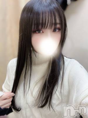 みな(23) 身長156cm、スリーサイズB88(E).W56.H84。上越デリヘル BLUE BIRD上越店在籍。