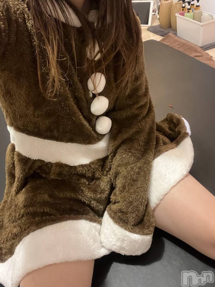 新潟メンズエステあろまえすて＠新潟(アロマエステアットニイガタ) 恋＊れん(28)の12月24日写メブログ「🌟🎄出勤予定🎄🌟」