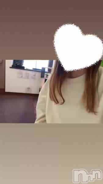 恋＊れんの動画 ふわっと香る🧡🤍