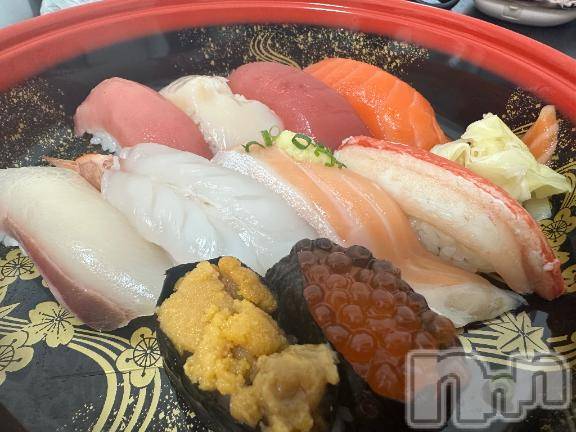 新潟デリヘル奥様特急 新潟店(オクサマトッキュウニイガタテン)ちづる(22)の2025年2月9日写メブログ「12時20分～予約してくれたお兄さん💖」