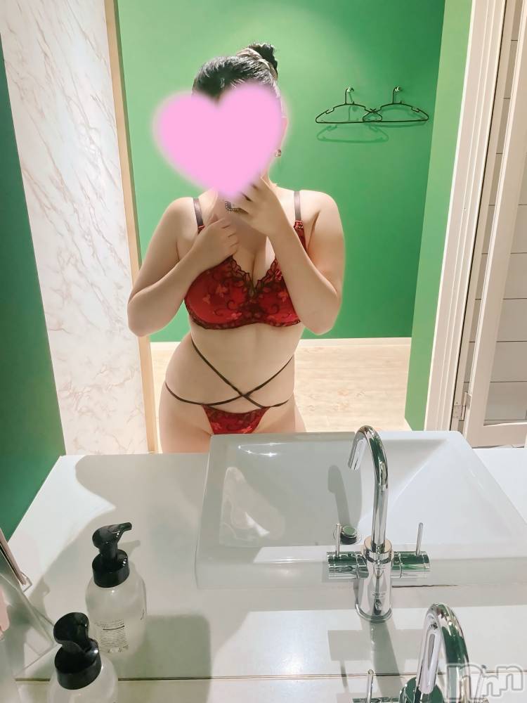 新潟デリヘルCharlotte新潟駅前店(シャーロットニイガタエキマエテン) ドMエロギャル巨乳りお(22)の4月23日写メブログ「待機中💗りおのこといじめて💕」