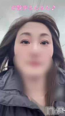 新潟人妻デリヘル 熟女の風俗 最終章(ジュクジョノフウゾクサイシュウショウ) もな(43)の3月3日動画「はじめての◯◯🎶」