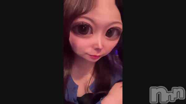 「まつげを見せたかっただけ。」