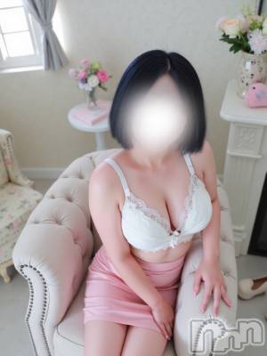 れい(20) 身長161cm、スリーサイズB92(E).W78.H95。新潟デリヘル 新潟市鳥屋野潟ちゃんこ(ニイガタシトヤノガタチャンコ)在籍。