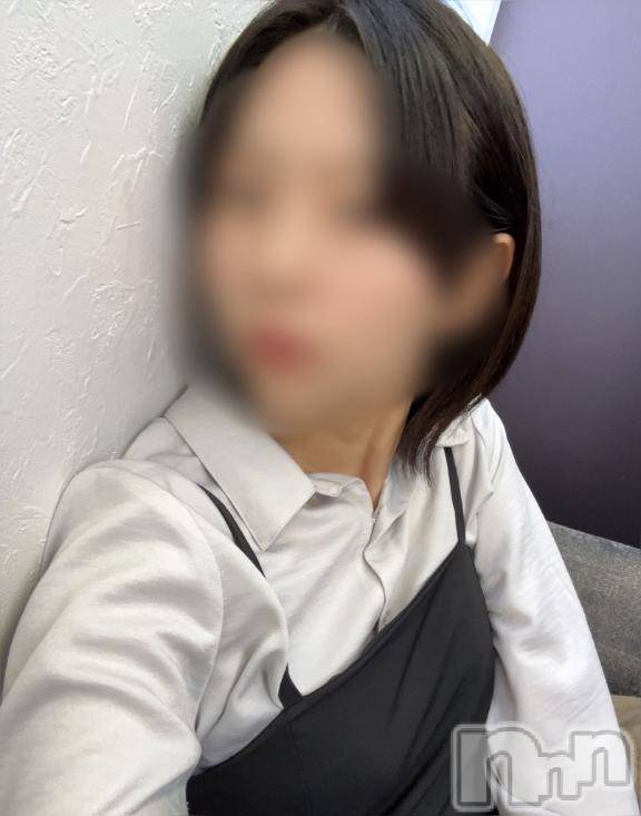 長岡デリヘル人妻楼　長岡店(ヒトヅマロウ　ナガオカテン) みち(27)の5月30日写メブログ「出勤しました!!」