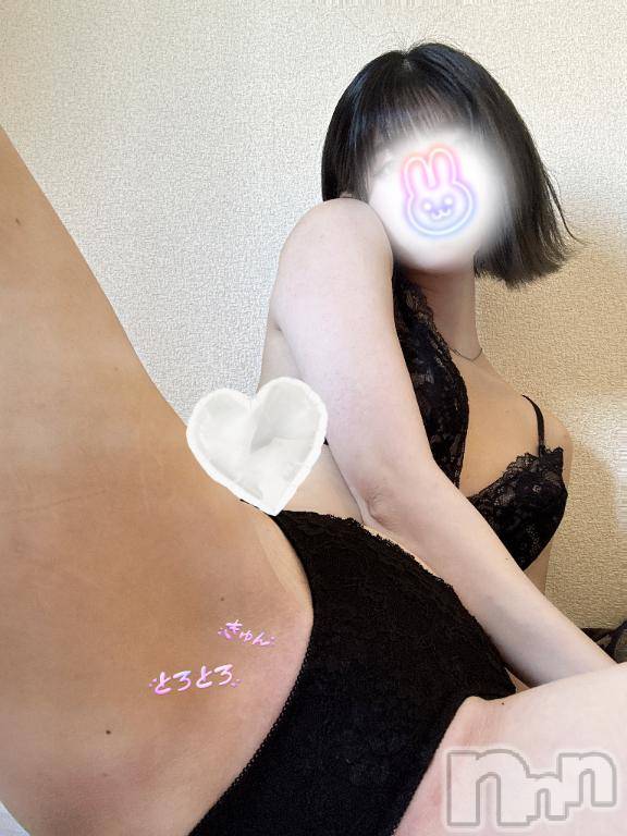 松本発デリヘルRevolution(レボリューション) 仲村うみ☆現役美人受付嬢♪(23)の3月1日写メブログ「撮りながらのアレ📷💭 ̖́-」