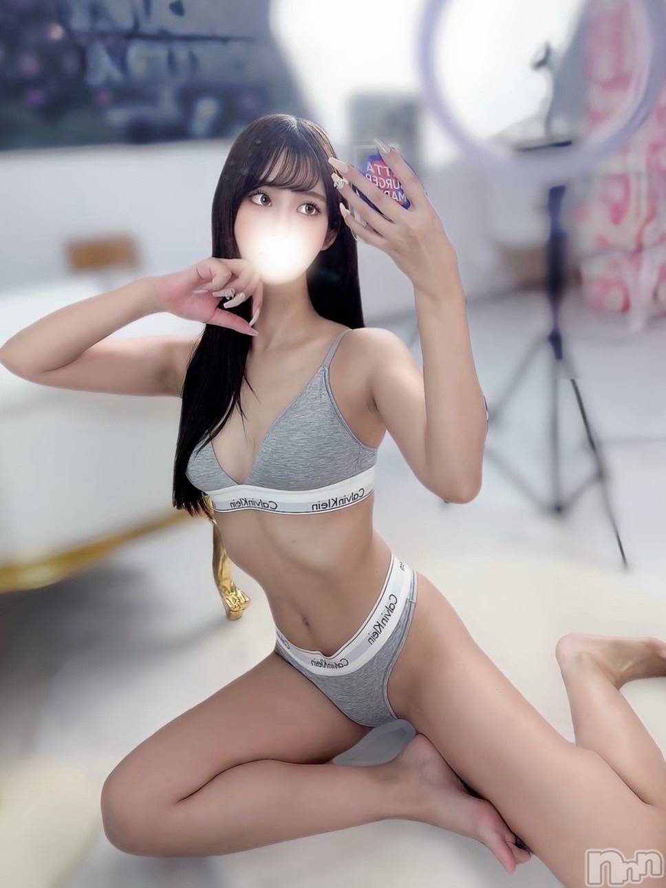 えみり