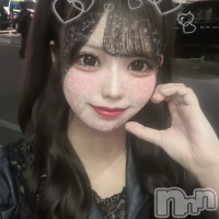 ꤫