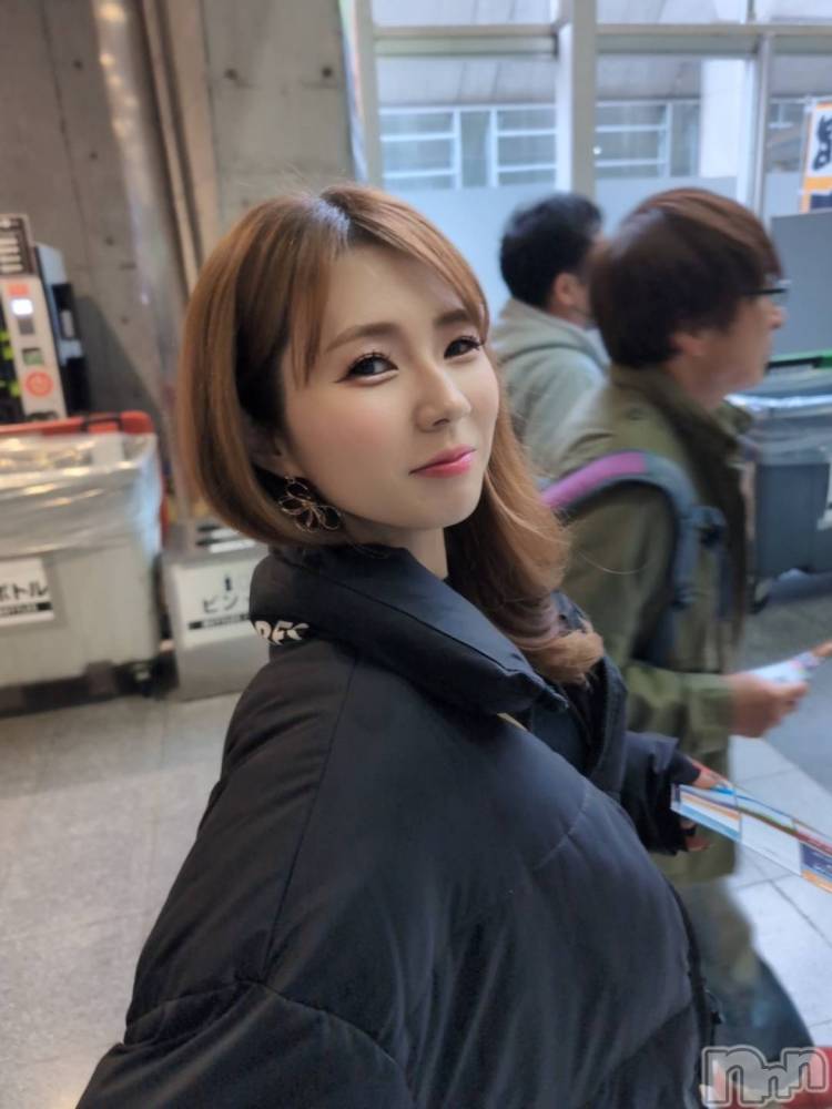 �������������Х��顦�����club lure(����֡��륢��) �ͤͤ�4��1���̥�֥�����👀��