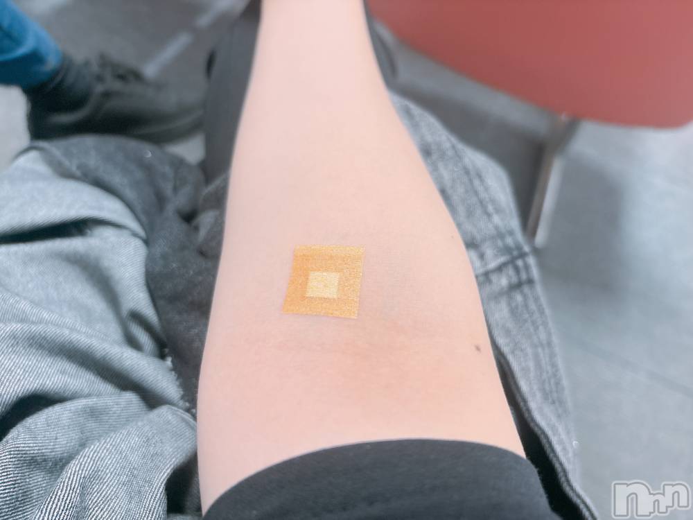 ����������ʥå��������륺�С�ROYAL ONE(���������) �椢��4��1���̥�֥����֥���👁️👁��