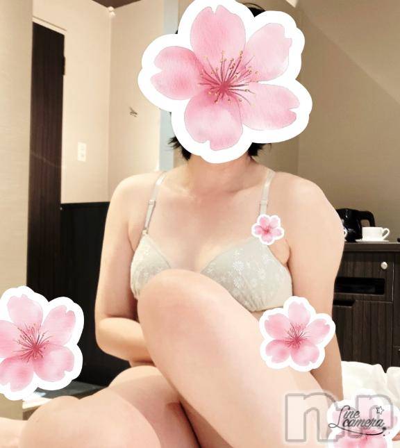 新潟人妻デリヘル新潟人妻　2nd Wife(セカンドワイフ) 体験。ことこ奥様(50)の4月11日写メブログ「明日出勤しますm(._.)m」