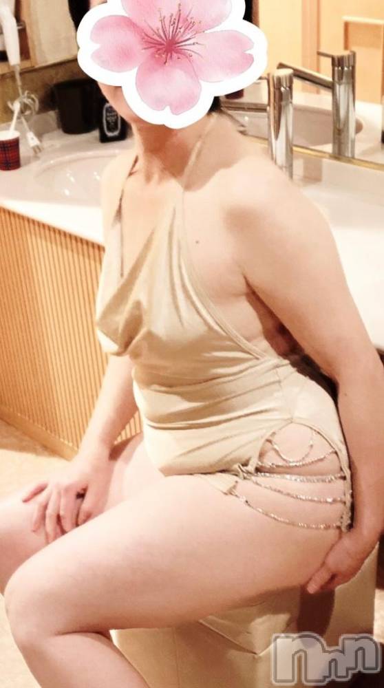 新潟人妻デリヘル新潟人妻　2nd Wife(セカンドワイフ) 体験。ことこ奥様(50)の7月18日写メブログ「本日出勤します(o^^o)」