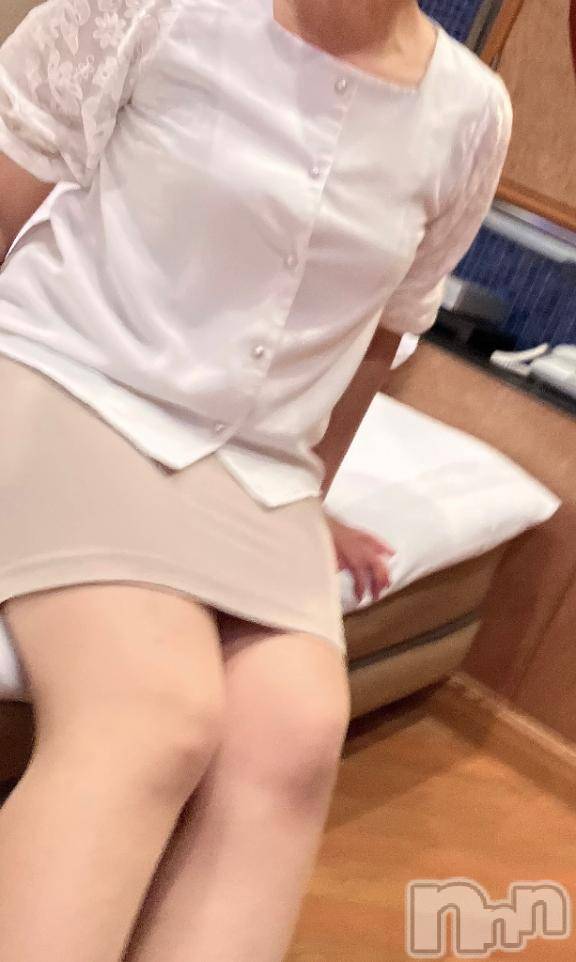 新潟デリヘル新潟人妻　2nd Wife(セカンドワイフ) ことこ奥様(50)の2月26日写メブログ「待機していますm(._.)m」
