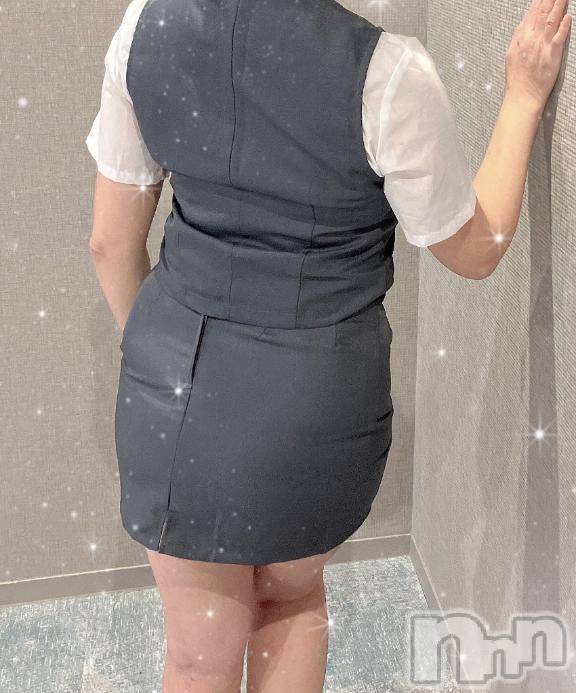 新潟デリヘル新潟人妻　2nd Wife(セカンドワイフ) ことこ奥様(50)の4月1日写メブログ「お誘いお待ちしていますm(._.)m」