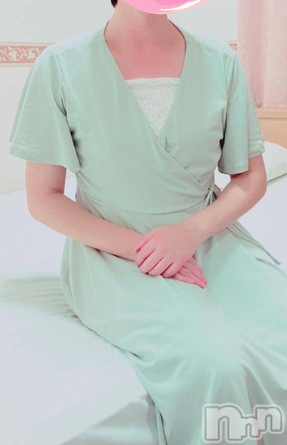 新潟デリヘル新潟人妻　2nd Wife(セカンドワイフ) ことこ奥様(50)の9月3日写メブログ「本日出勤しますm(._.)m」